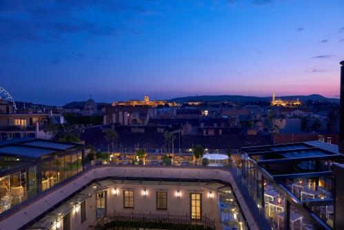 Picturesque view of the Buda Castel from High Note SkyBar