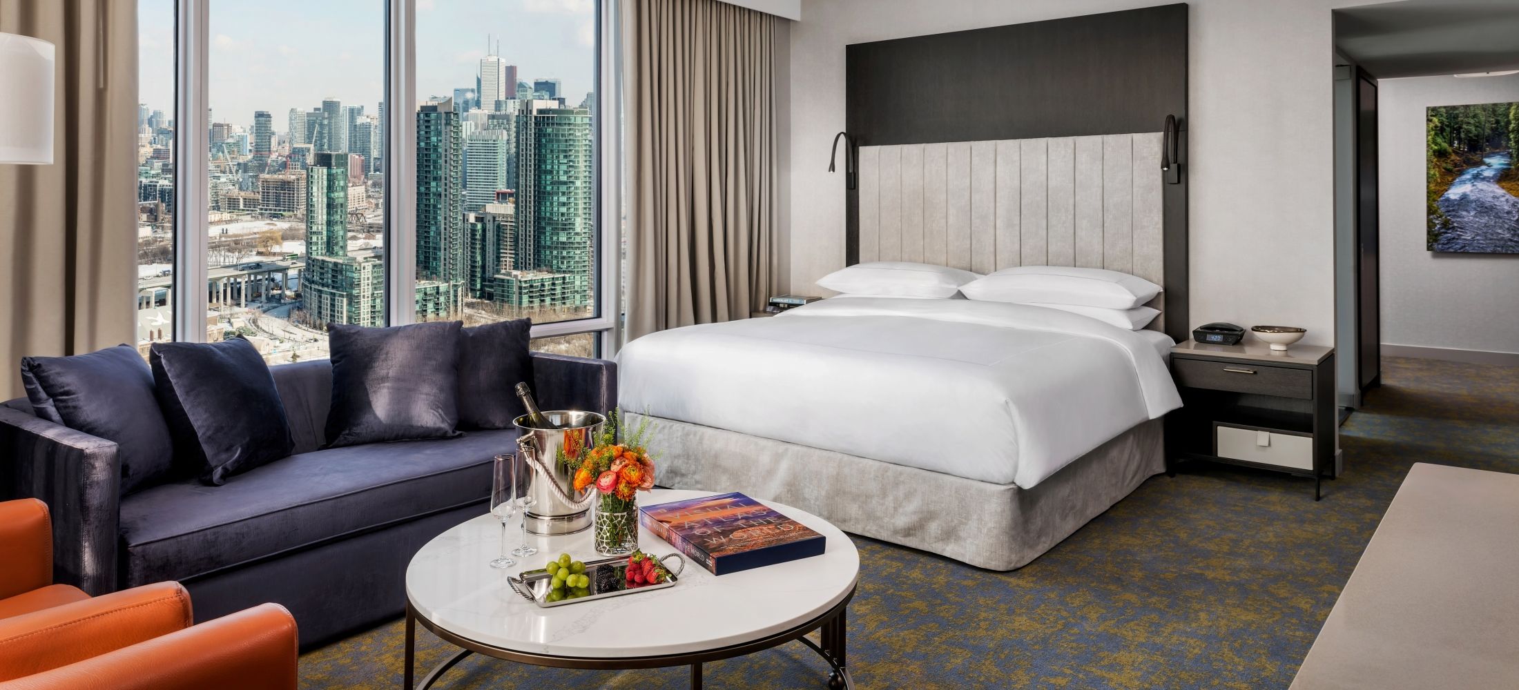 Hotel X Toronto will add 400 rooms, two ballrooms, two swimming pools, 4 tennis courts, ample meeting space, 4 restaurants, a spa and a 90,000 square foot sports club to all the other amenities available at downtown Toronto's Exhibition Place.
