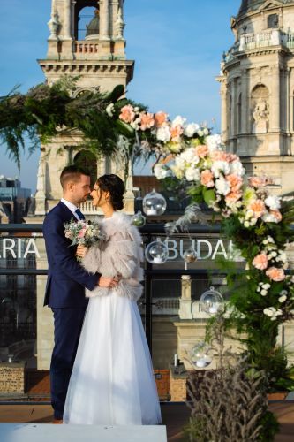 Fairy tale weddings begin here at the Aria, surrounded by music and the dazzling beauty of Budapest.